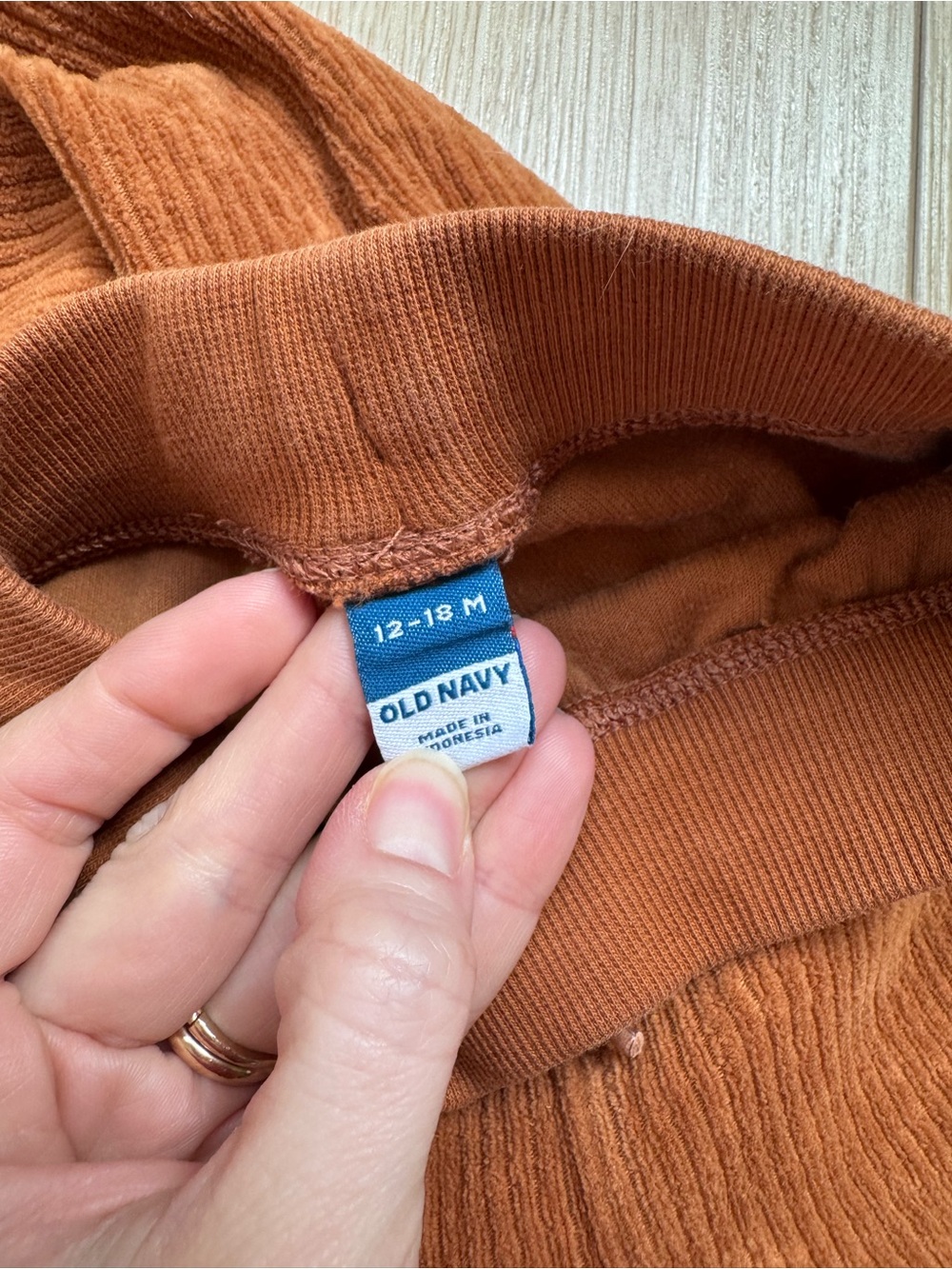 old navy corduroy bear outfit size 12-18 months - Picture 2 of 5